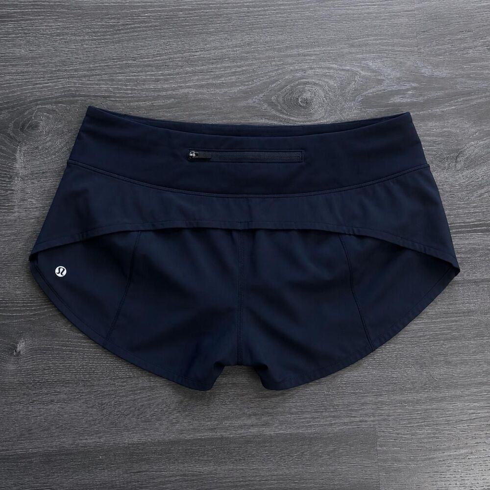 Lululemon Women's Navy and Blue Shorts